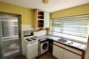 Kitchen- click for photo gallery